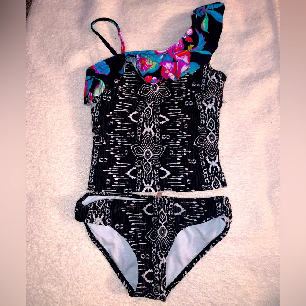 Girls Tankini swimsuit size 8